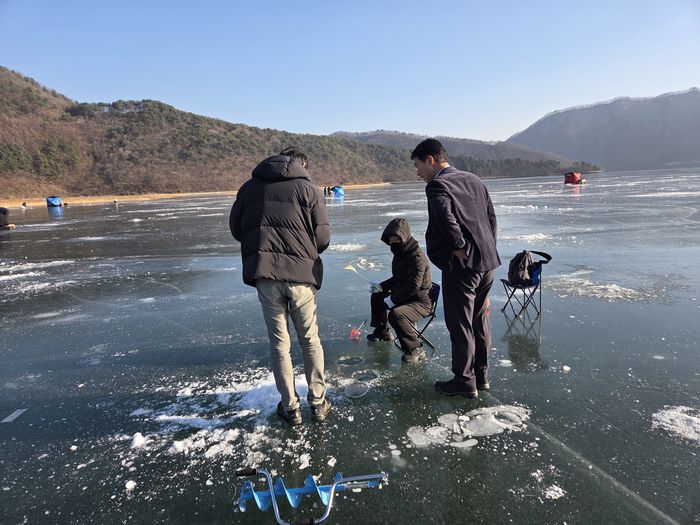 겨울철 얼음낚시터 집중 관리.  사진|춘천시청