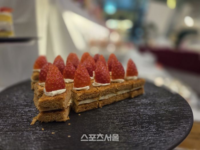 3일 오후 강원 홍천 소노펠리체에서 열린 딸기 뷔페의 모습. 홍천 | 원성윤 기자 socool@sportsseoul.com