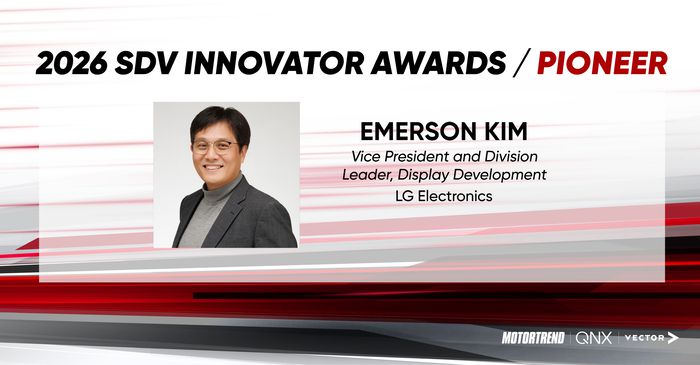 LG전자 김경락 디스플레이개발리더(상무)가 차량용 디스플레이를 단순 표시 장치에서 SDV 핵심인 지능형 인터페이스로 발전시킨 점을 높이 평가받아 ‘선구자(Pioneer)’ 부문을 수상했다. 사진 | LG전자