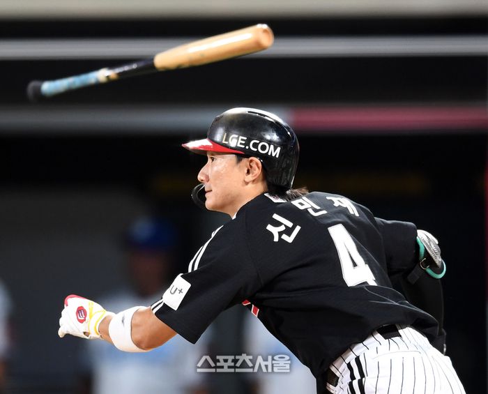 LG 신민재. 박진업 기자 upandup@sportsseoul.com