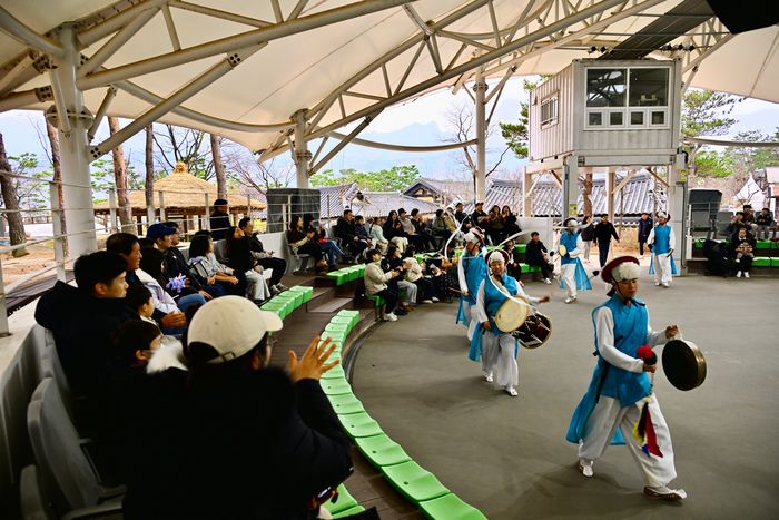 동지 민속체험 행사 모습.  사진|속초시청