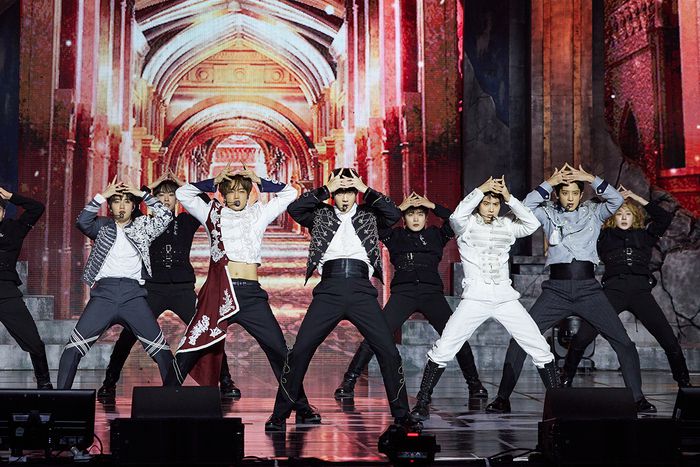 엑소 정규 8집 ‘REVERXE’ 쇼케이스. 사진 | 에스엠엔터테인먼트