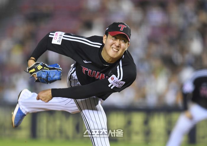 LG 선발투수 손주영이 10일 서울 잠실구장에서 열린 2025 KBO리그 두산과 경기에서 역투하고 있다. 잠실 | 최승섭기자 thunder@sportsseoul.com