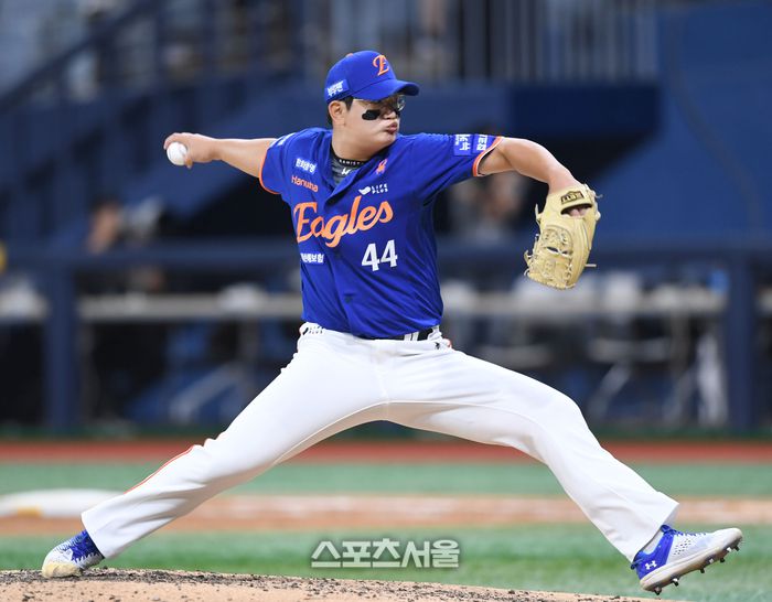 한화 투수 김서현이 27일 서울 고척스카이돔에서 열린 2025 KBO리그 키움과 경기 9회 역투하고 있다. 고척 | 최승섭기자 thunder@sportsseoul.com